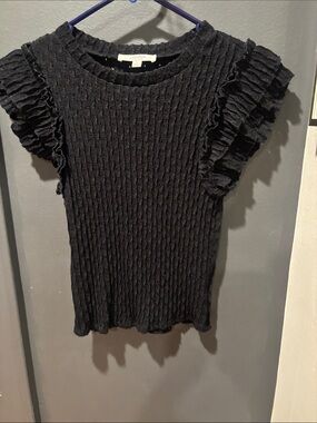 Atelier By Kirious Whimsigoth Black Popcorn Texture Ruffle
Cap Sleeve
